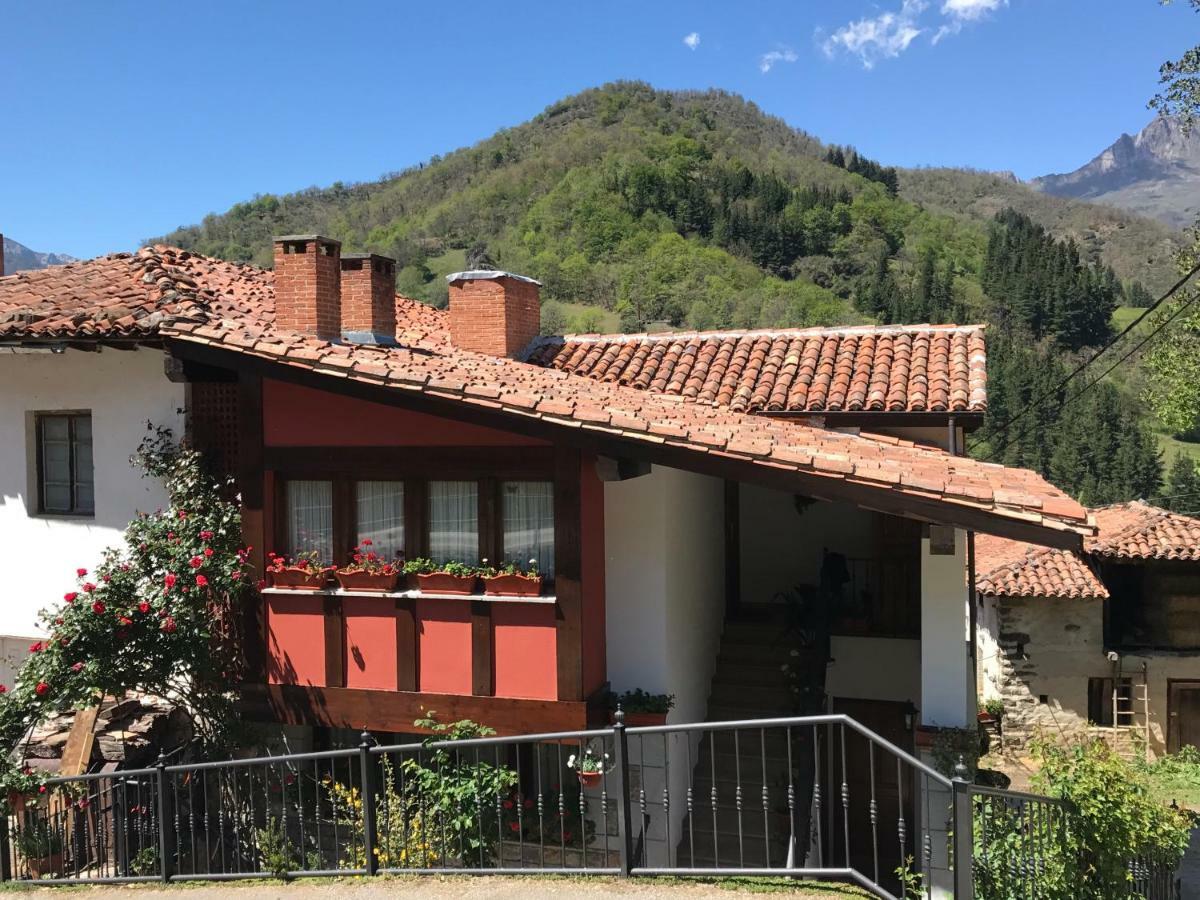Apartamentos Rurales Los Nogales Cosgaya Exterior photo